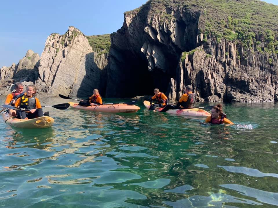 kayak tours side image